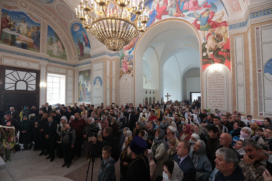 Великое освящение Казанского храма села Дединово